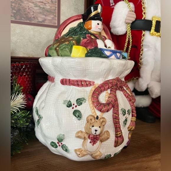 Vintage Christmas Nutcracker Large Cookie Jar - Picture 6 of 8